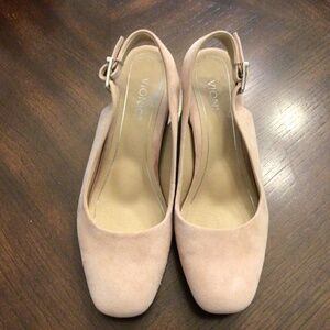 Women’s size 6 pink Vionic heels